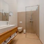 Skylodge Alpine Homes