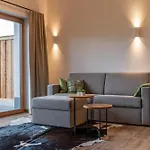 Skylodge Alpine Homes アパートホテル