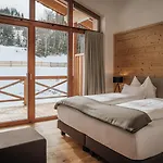Skylodge Alpine Homes アパートホテル