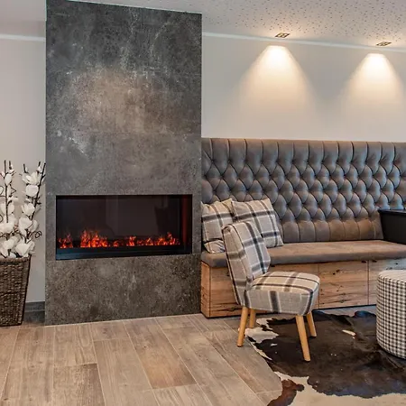 Skylodge Alpine Homes *