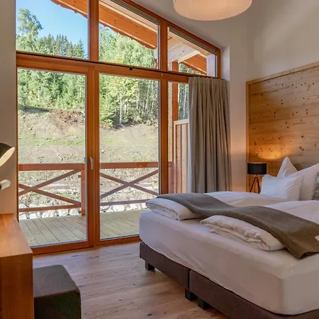 Skylodge Alpine Homes Aparthotel 4*