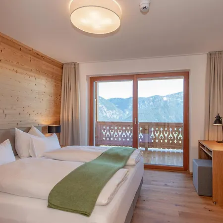 Skylodge Alpine Homes Aparthotel 4*