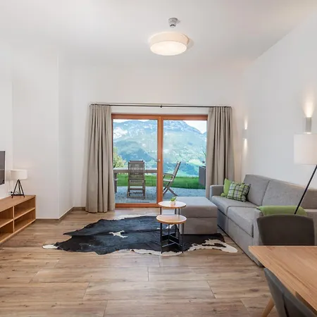 Skylodge Alpine Homes Aparthotel 4*