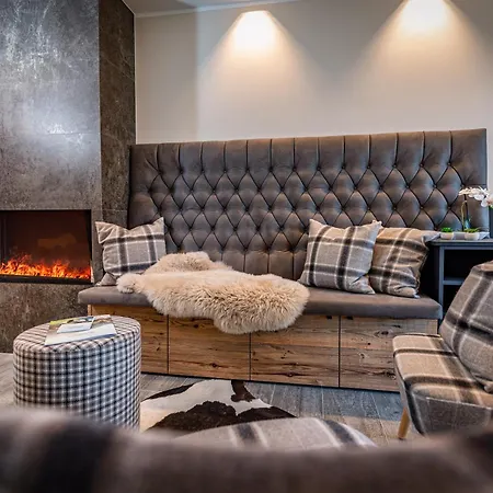 Skylodge Alpine Homes Aparthotel Haus im Ennstal