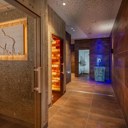 Skylodge Alpine Homes