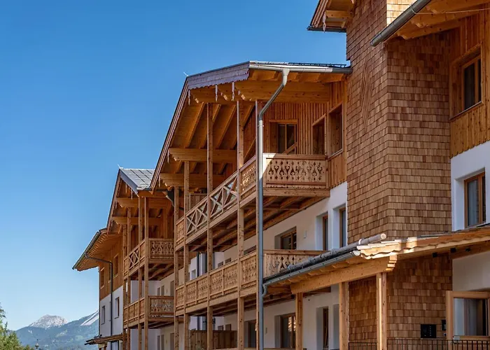 Skylodge Alpine Homes Apartahotel 4*