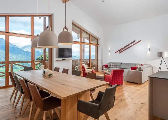 Skylodge Alpine Homes 4*