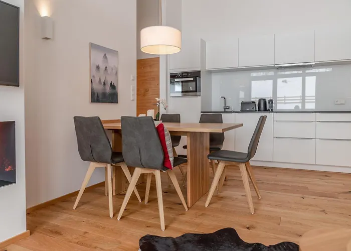 Skylodge Alpine Homes