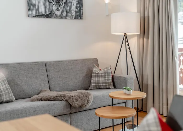 Skylodge Alpine Homes 4*