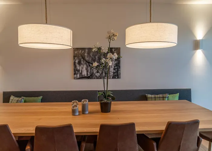 Skylodge Alpine Homes 4*