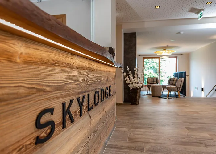 Skylodge Alpine Homes מלון דירות 4*