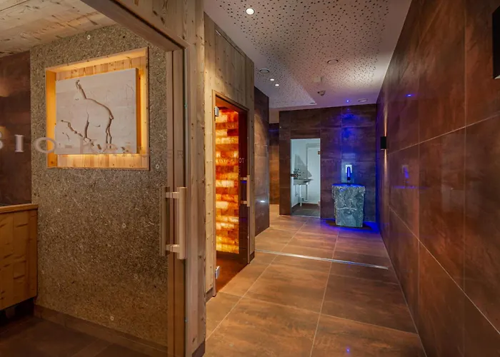 Skylodge Alpine Homes