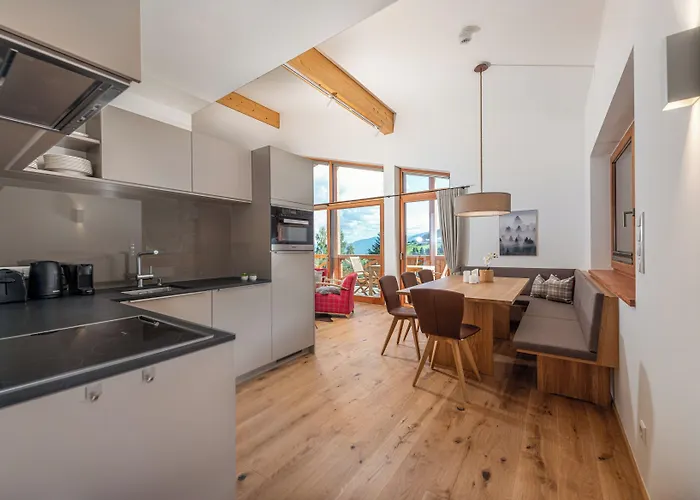 Skylodge Alpine Homes 4*